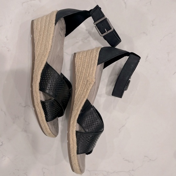 Earth Origins Naples, Natasha, Espadrille. Size 8.5. Excellent condition. - Picture 4 of 7